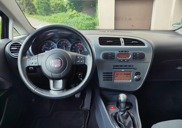 Seat Leon cena 16600 przebieg: 161993, rok produkcji 2008 z Góra małe 92